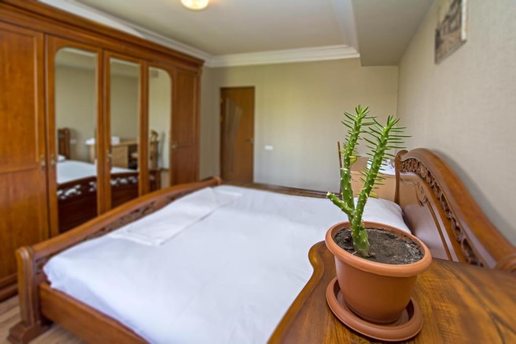 Lesi Apartament Erévan Extérieur photo